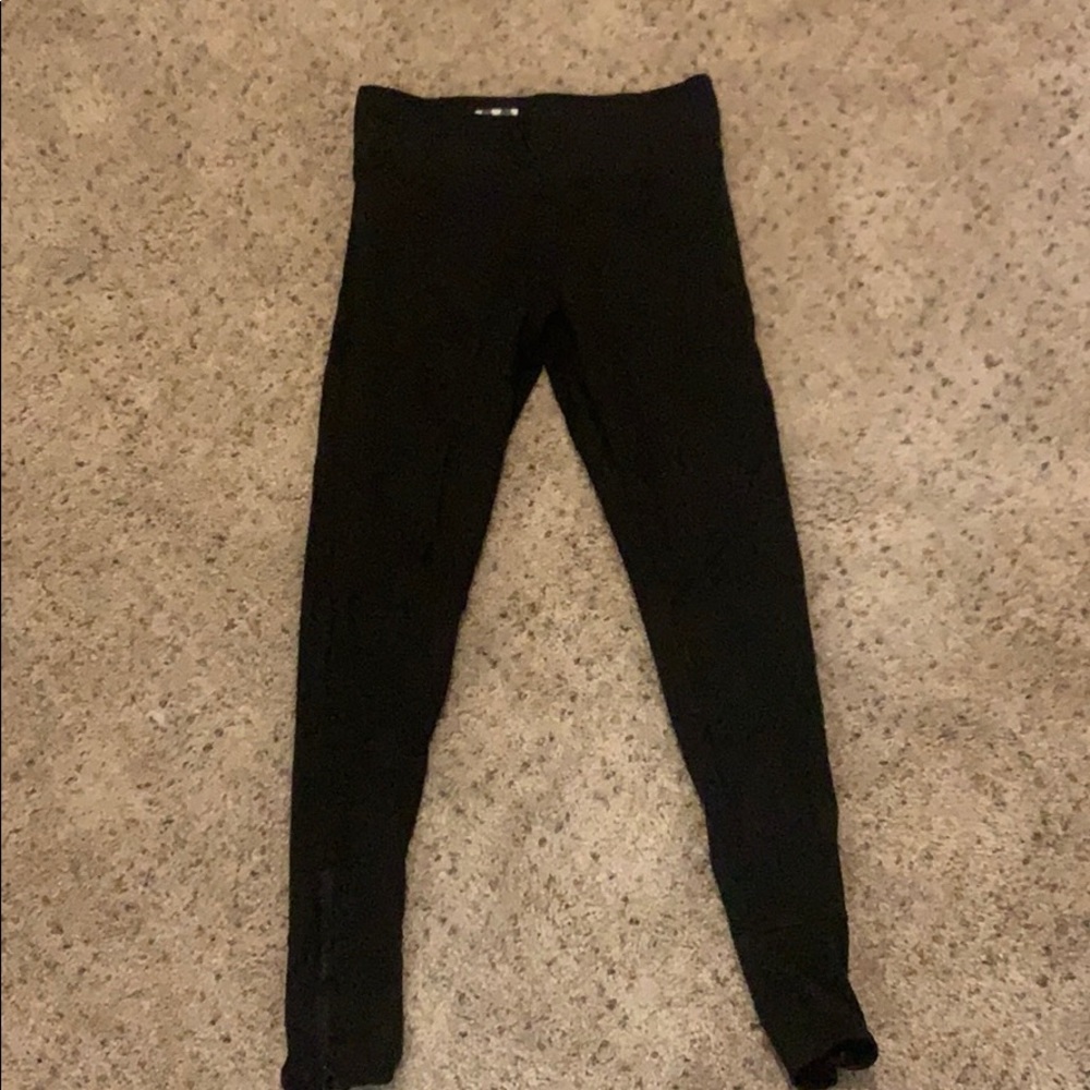 Black leggings